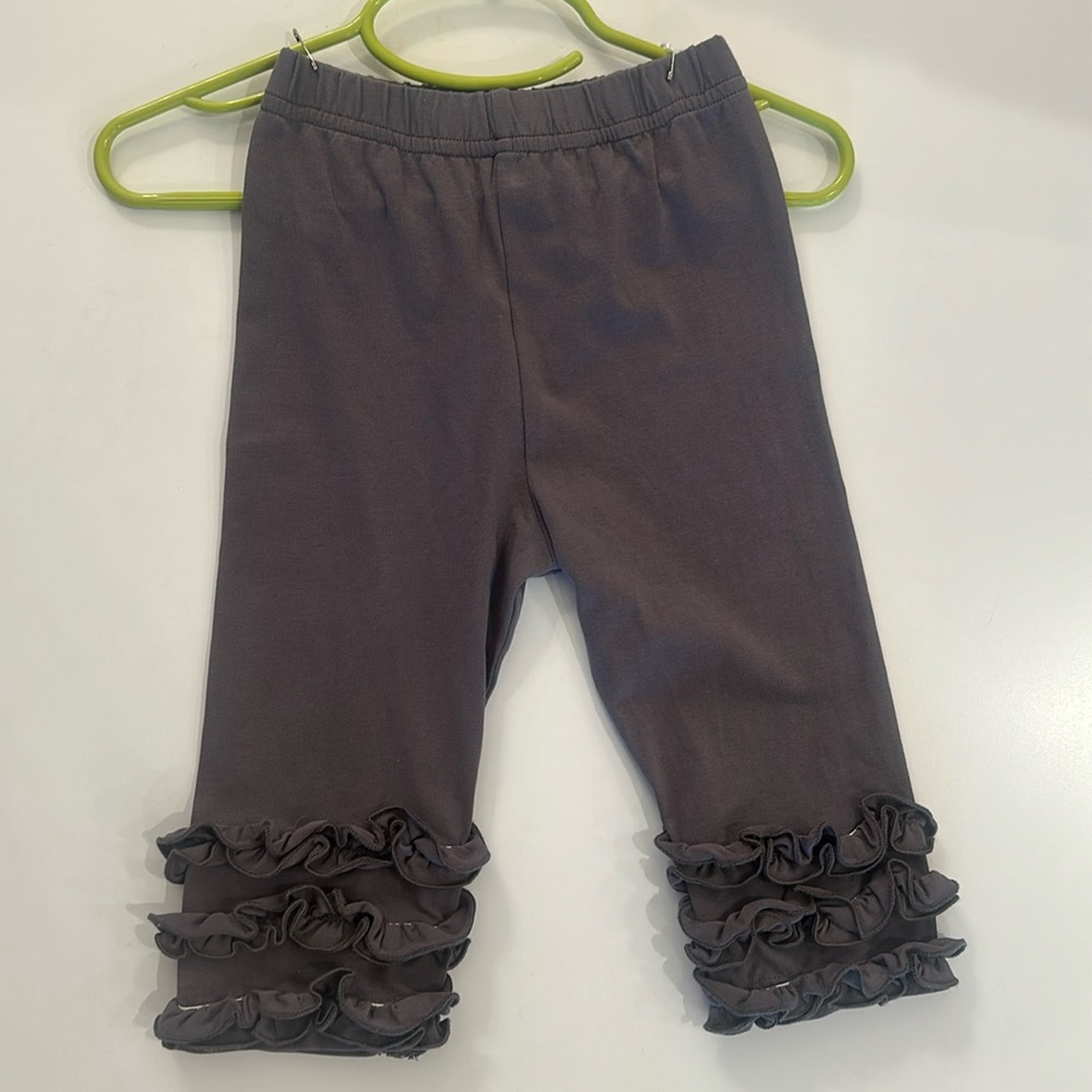 Busy Bees Smocks - grey ruffle pants. Size 12 mo